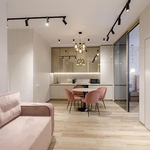  Апартаменты Petrovdom ж38 In Luxury At 68 Zhylyanska Street,38 Perlyna